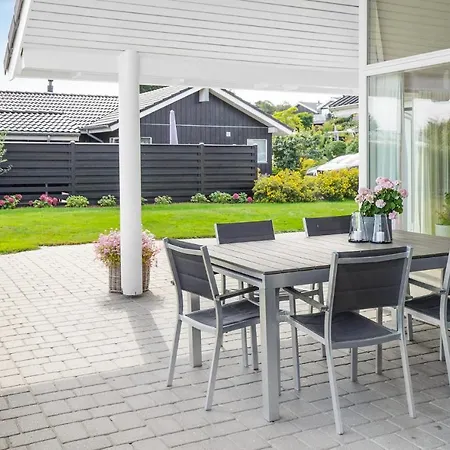 Lovely In Sjolund With Kitchen * Hejls